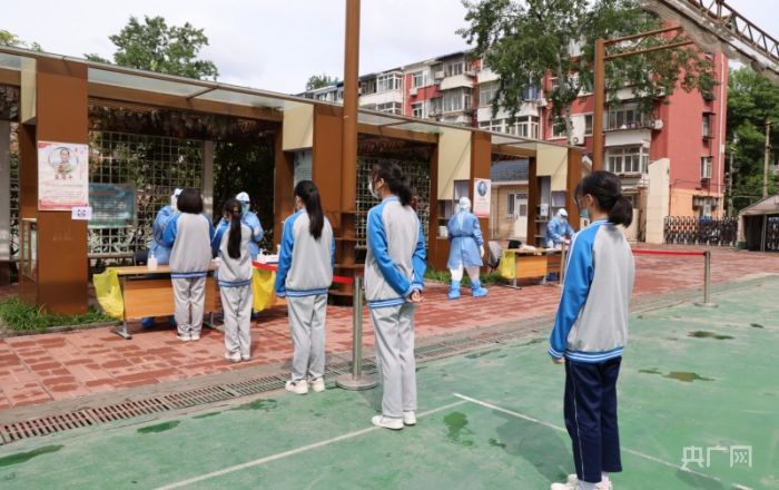 启动流动采样车 设置企业、学校、养老院“专场” 北京丰台区第二轮核酸筛查有“温度”