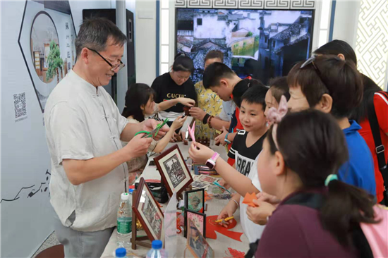 （供稿 文体列表 三吴大地苏州 移动版）“指尖上的吴中”苏州工匠园浦东机场开展