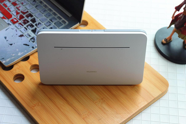 华为移动路由Pro体验:城市短租、合租人群上网这样选最划算
