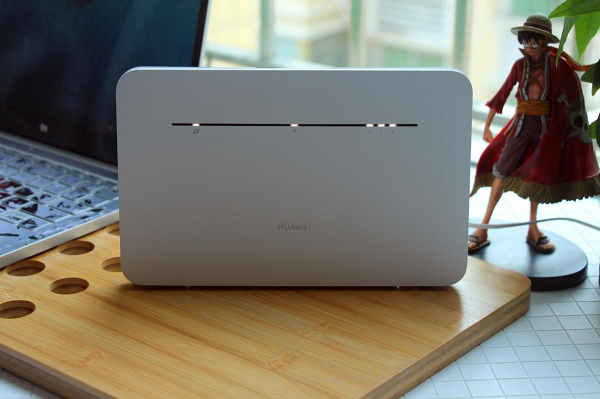 华为移动路由Pro体验:城市短租、合租人群上网这样选最划算