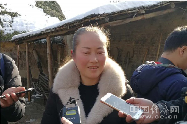 【网络媒体走转改】脱贫致富路上的“巾帼”力量