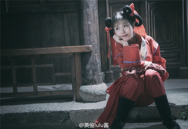 神还原！女网友Cosplay邱淑贞 相似度极高