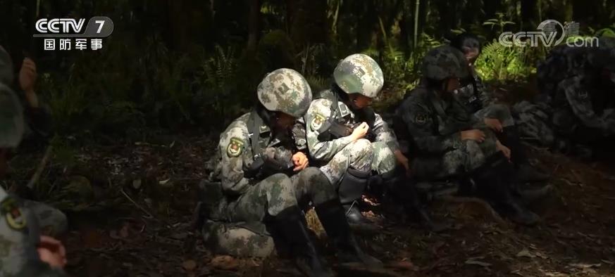 奋斗者·正青春 | 宁舍自己一条命,不丢祖国半寸土