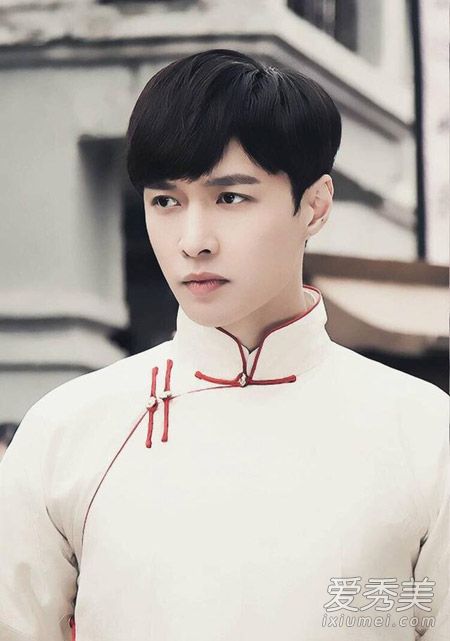 《老九门》将播 张艺兴陈伟霆两大鲜肉颜值发型PK