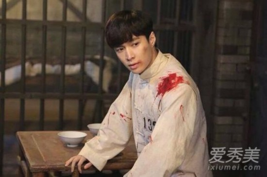 《老九门》将播 张艺兴陈伟霆两大鲜肉颜值发型PK