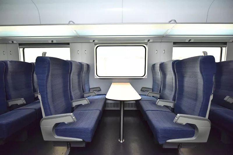 用“神话”的方式打开中国高铁，这对CP我站了！