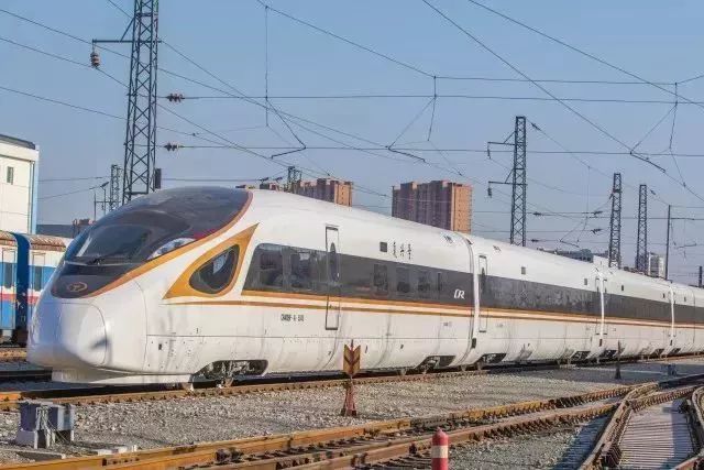 用“神话”的方式打开中国高铁，这对CP我站了！