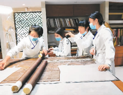 针线缝岁月 妙手还光华 针线缝岁月 妙手还光华