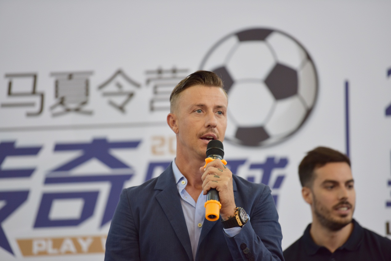 上海美高学校：不屈于平凡之路，她用网球敲开名校大门！