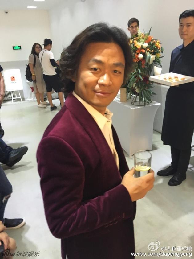 组图：盘点艺人们的蜜汁发型 太高深我欣赏不来