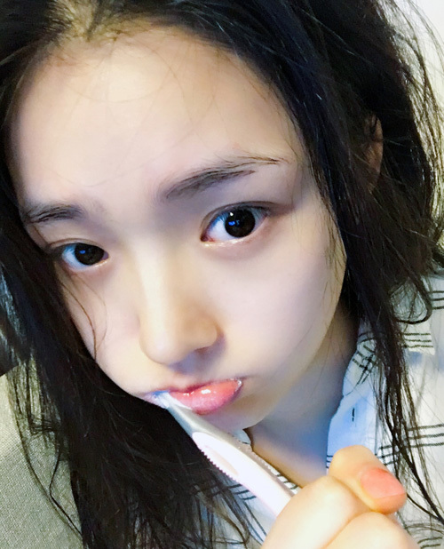 没化妆也美美哒！ 学明星素颜照这么拍才有范