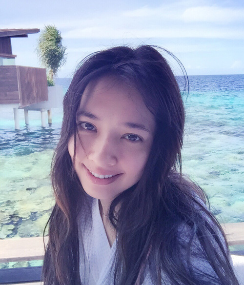 没化妆也美美哒！ 学明星素颜照这么拍才有范