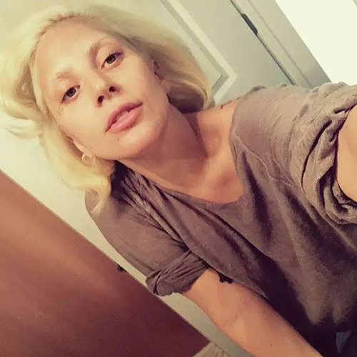 没化妆也美美哒！ 学明星素颜照这么拍才有范