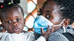 世卫组织：全球仅57个国家新冠疫苗接种率达70%
