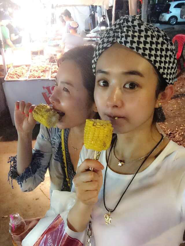 赵丽颖的吃货日常 零食不离手深夜好胃口
