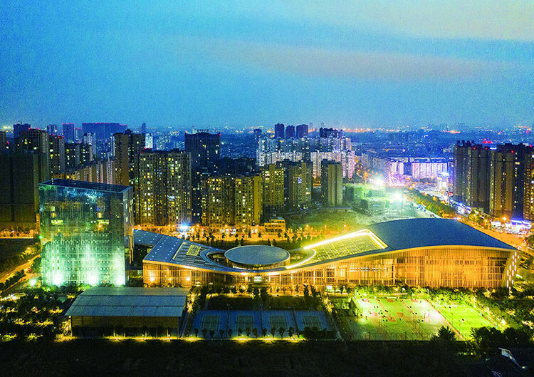 成都青白江:打造“一带一路”中试产业基地 推动老工业基地“二次振兴”_fororder_辉煌青白江-摄影-王瑞林