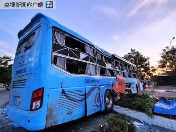 越南庆和省两辆客车相撞 已致1人死亡40人受伤