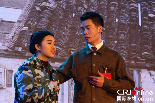 图片默认标题_fororder_小品《我也要脱贫》表演现场