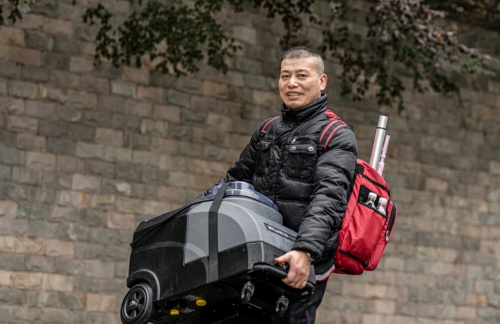 5·20 天鹅到家这样告白劳动者——致敬平凡中美丽绽放的家政匠人 5·20 天鹅到家这样告白劳动者——致敬平凡中美丽绽放的家政匠人