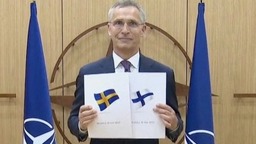 芬兰和瑞典正式向北约递交“入约”申请信