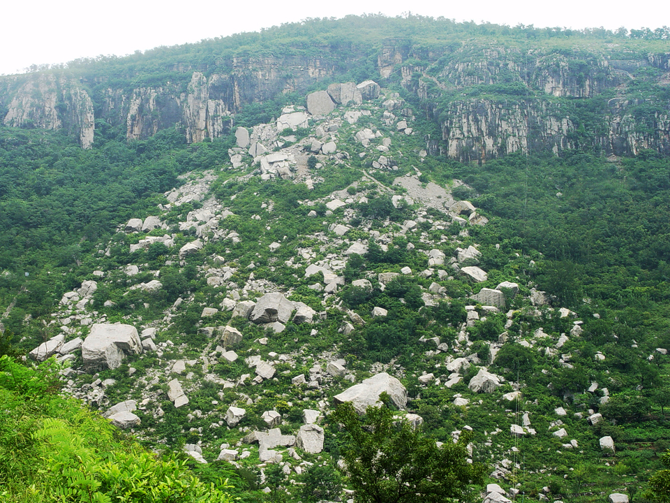 美景山东丨熊耳山：国内罕见的石灰岩地质地貌奇观