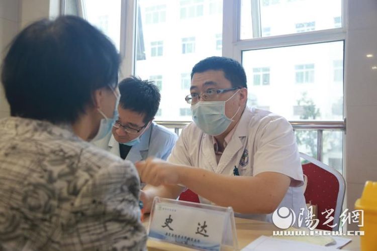 西安市红会医院专家团队赴杨凌示范区义诊