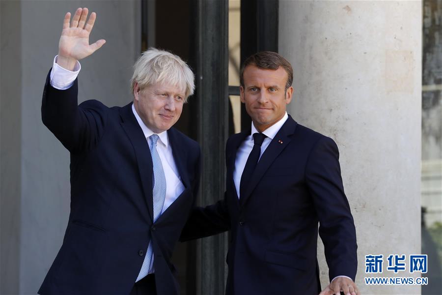 英国首相鲍里斯·约翰逊首访法国