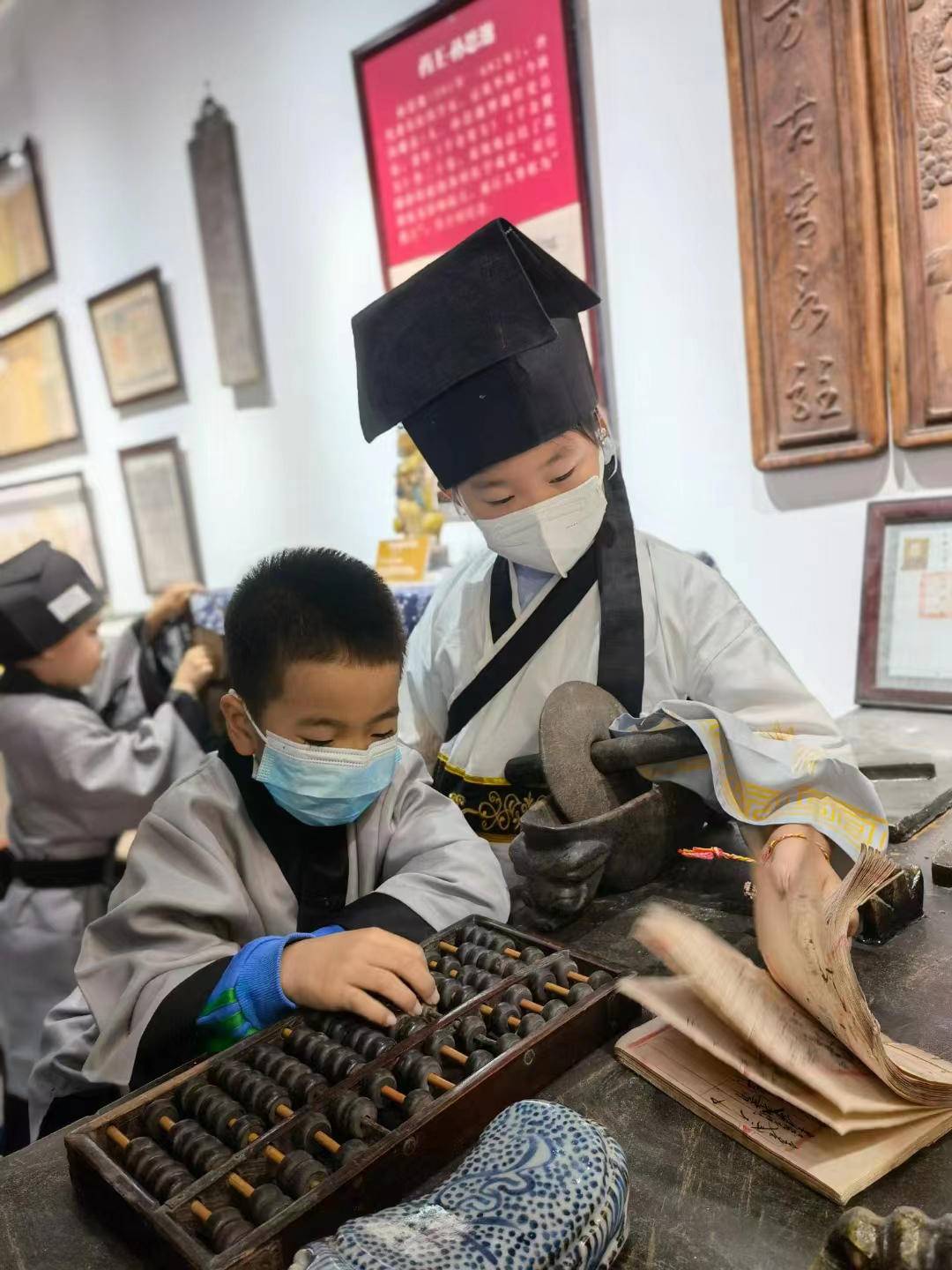 搜集文物文献，大连这座博物馆让中医药文化“活”起来