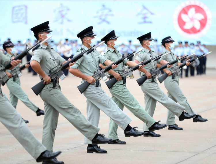 香港回归祖国25周年|“我真想用中式步操升一次旗！”