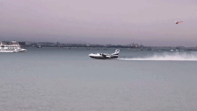 独家视频丨大型水陆两栖飞机“鲲龙”AG600海上首飞成功