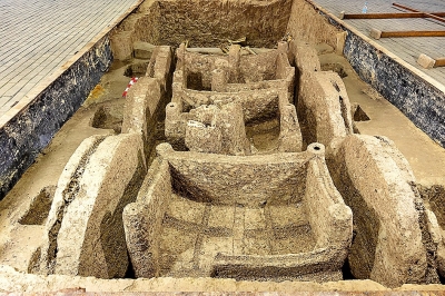 河洛地区尚属首次 徐阳墓地发现“六马三车”