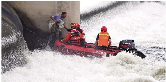 “烈火金钢”怎样变成“水中蛟龙”