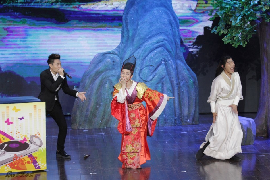 岳云鹏自曝《五环之歌》遭原唱质疑侵权[3]- 中