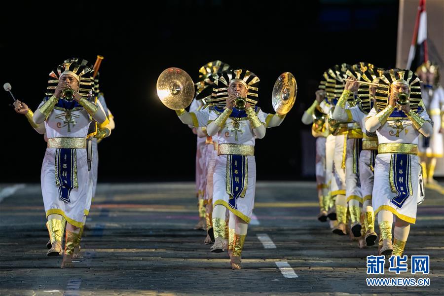 “救世主塔楼”国际军乐节在莫斯科开幕