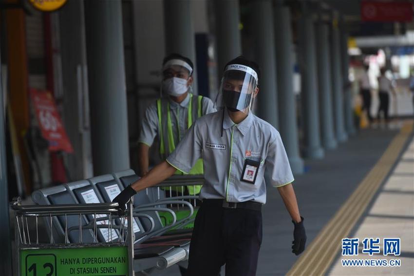 Jumlah Kasus Terkonfirmasi Covid-19 di Indonesia Lampaui 100 Ribu Jumlah Kasus Terkonfirmasi Covid-19 di Indonesia Lampaui 100 Ribu_fororder_indo12