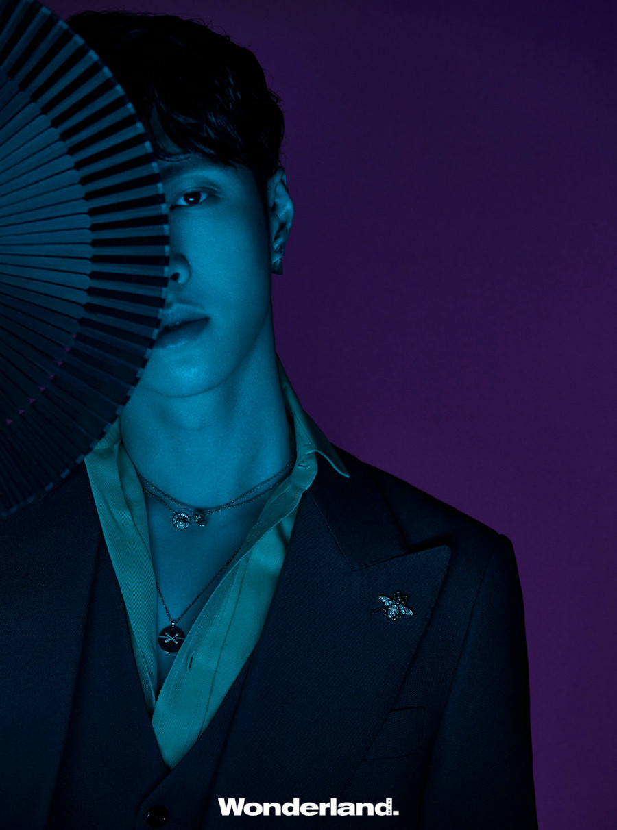 Dua Sisi Lay Zhang_fororder_lay5.JPG