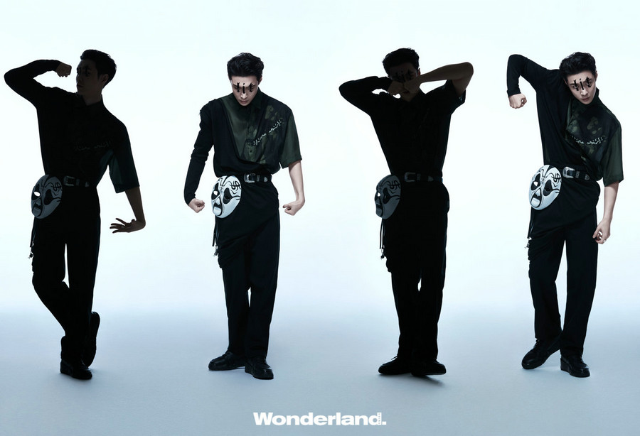 Dua Sisi Lay Zhang_fororder_lay.JPG