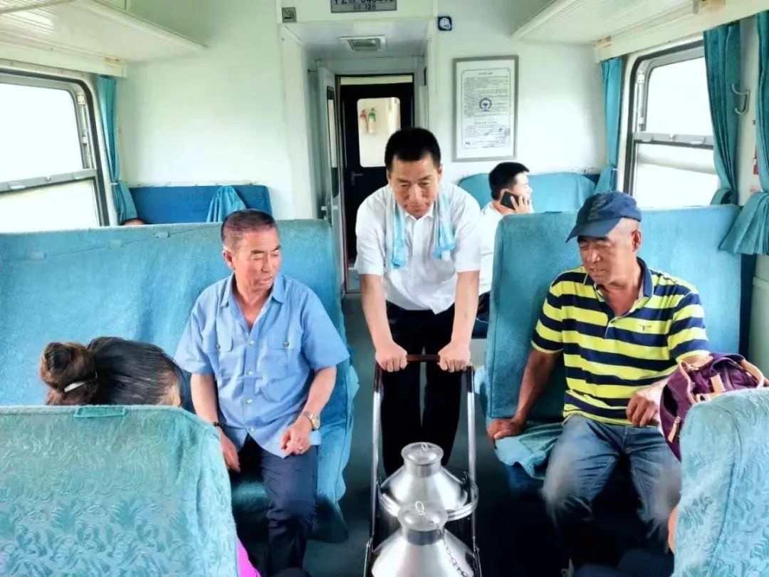 这份工作冬天最热、夏天更热！