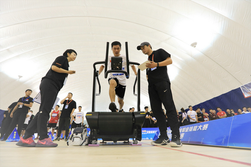 【河南原创】河南省500名运动健儿进行健身和羽毛球技能大比拼