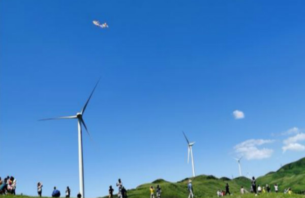 บรรยากาศทุ่งหน้าในฤดูร้อนเหมือนดั่งโลกการ์ตูน_fororder_gz2