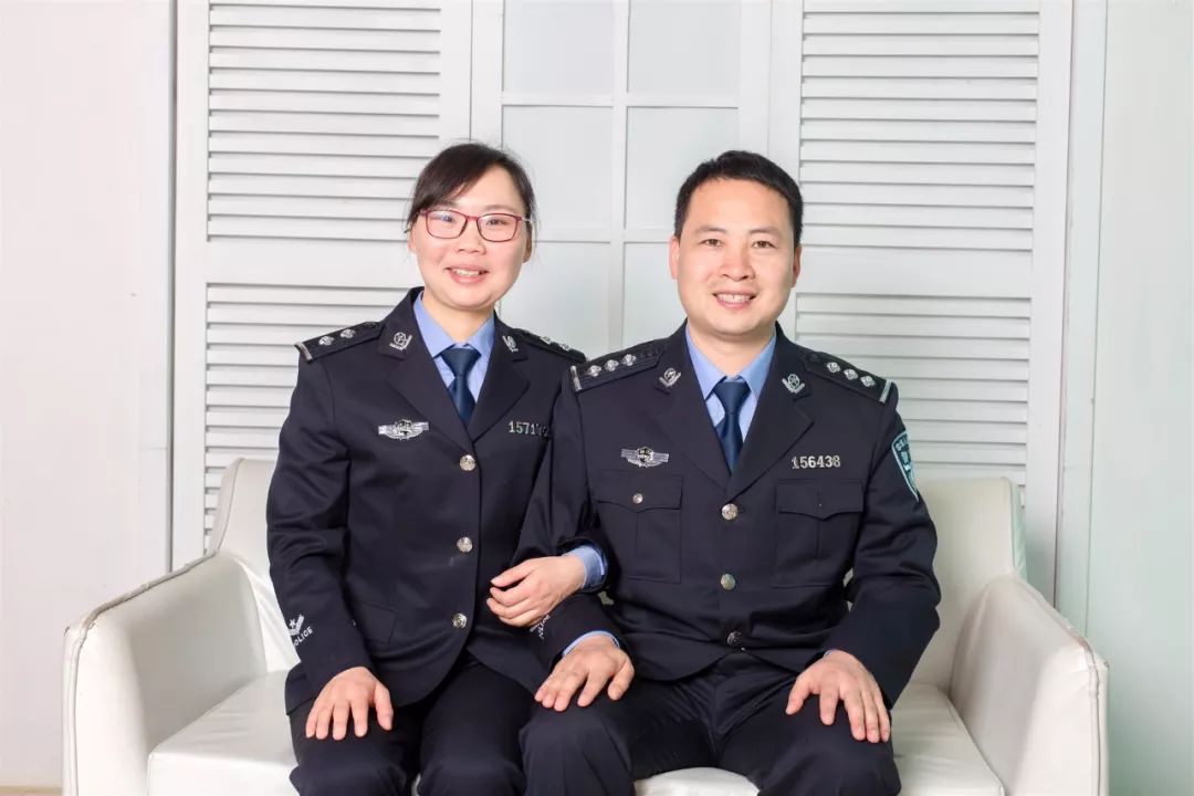 “老婆，我花了200元，报备一下…”