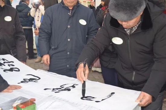 （移动端）“笔墨山水 书画我家”绘画活动即将举行——用你的笔 描绘最爱的家