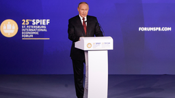 普京在圣彼得堡国际经济论坛提出俄经济发展六原则