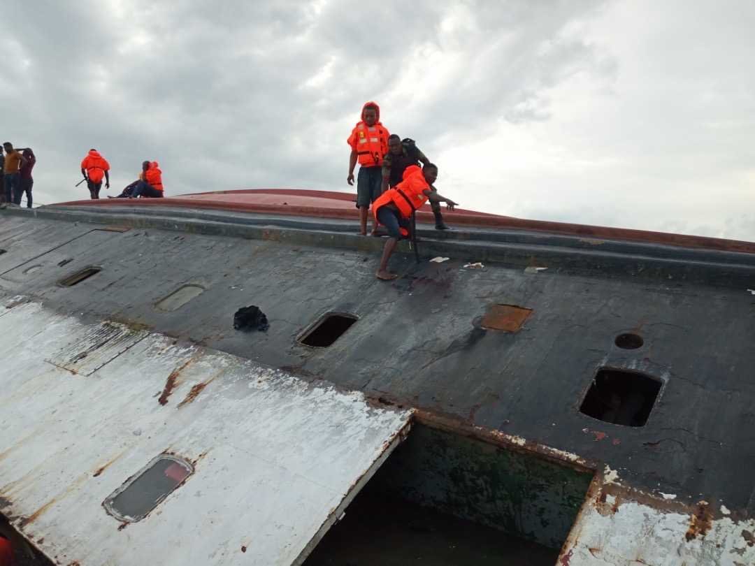 喀麦隆发生沉船事故 已造成3人死亡 107人获救
