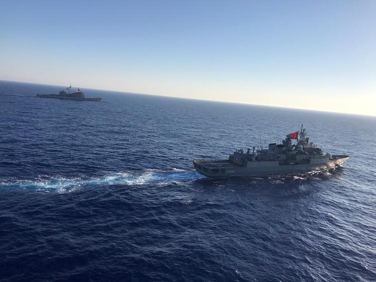 土耳其国防部：土美在地中海进行海上训练
