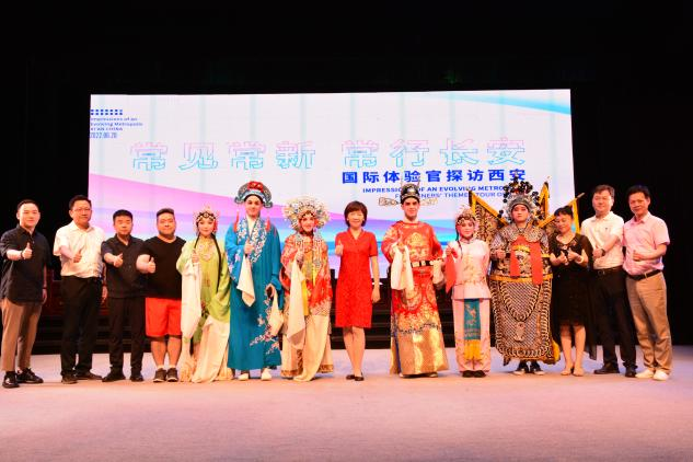 Six Popular Vloggers Jointly Promote Xi'an: International Experience Officers Start Their Tour of Xi'an at the Century-Old Yisushe_fororder_图片20