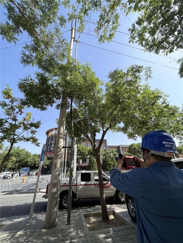 利通区公司:应用“网上电网”系统 积极备战中考保电