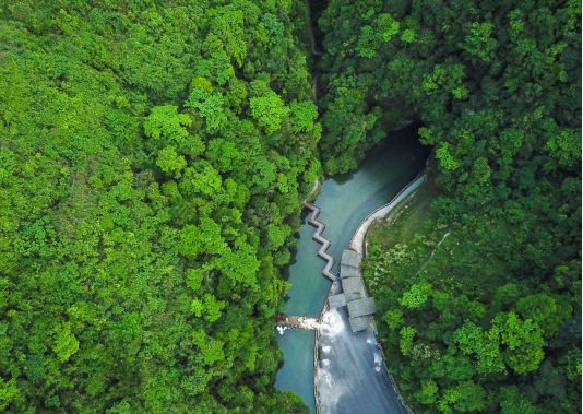 遵义绥阳十二背后旅游区：借力文旅消费券 促进暑期旅游消费增长