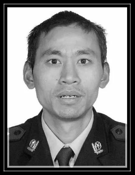 湖南一警察因劳累过度倒在派出所值班室 年仅49岁