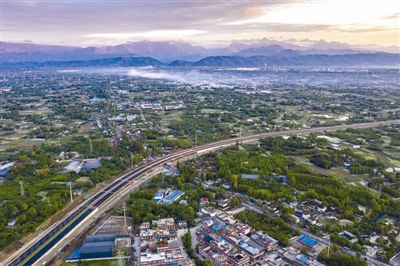 （转载）成都彭州三环路昨日建成通车 到龙门山避暑更方便了